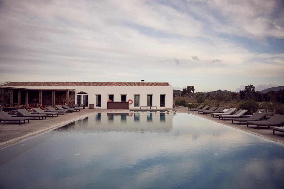 Craveiral Farmhouse By Belong Staying & Feeling São Teotónio Dış mekan fotoğraf