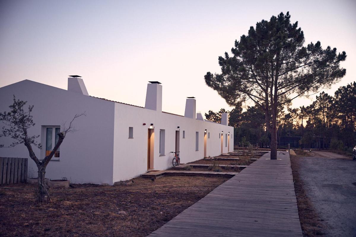 Craveiral Farmhouse By Belong Staying & Feeling São Teotónio Dış mekan fotoğraf
