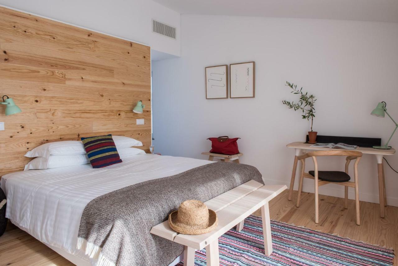Craveiral Farmhouse By Belong Staying & Feeling São Teotónio Dış mekan fotoğraf