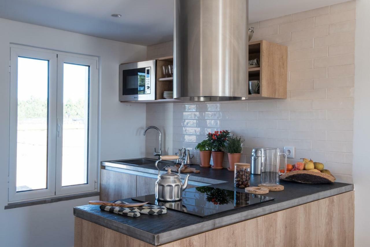 Craveiral Farmhouse By Belong Staying & Feeling São Teotónio Dış mekan fotoğraf