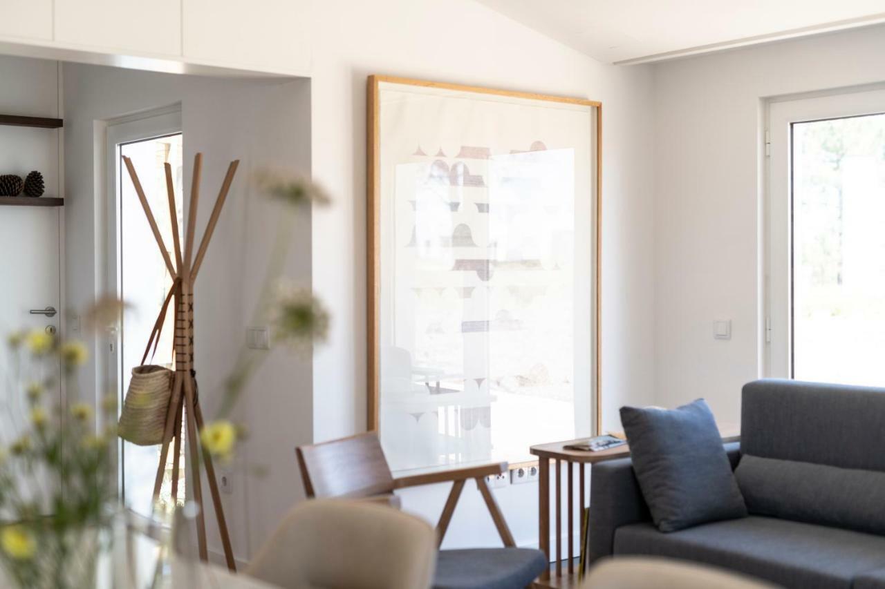 Craveiral Farmhouse By Belong Staying & Feeling São Teotónio Dış mekan fotoğraf
